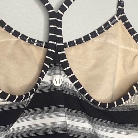 LULULEMON Lulu Women's Power Y TANK TOP Black White Striped Built in Bra - Picture 3 of 4